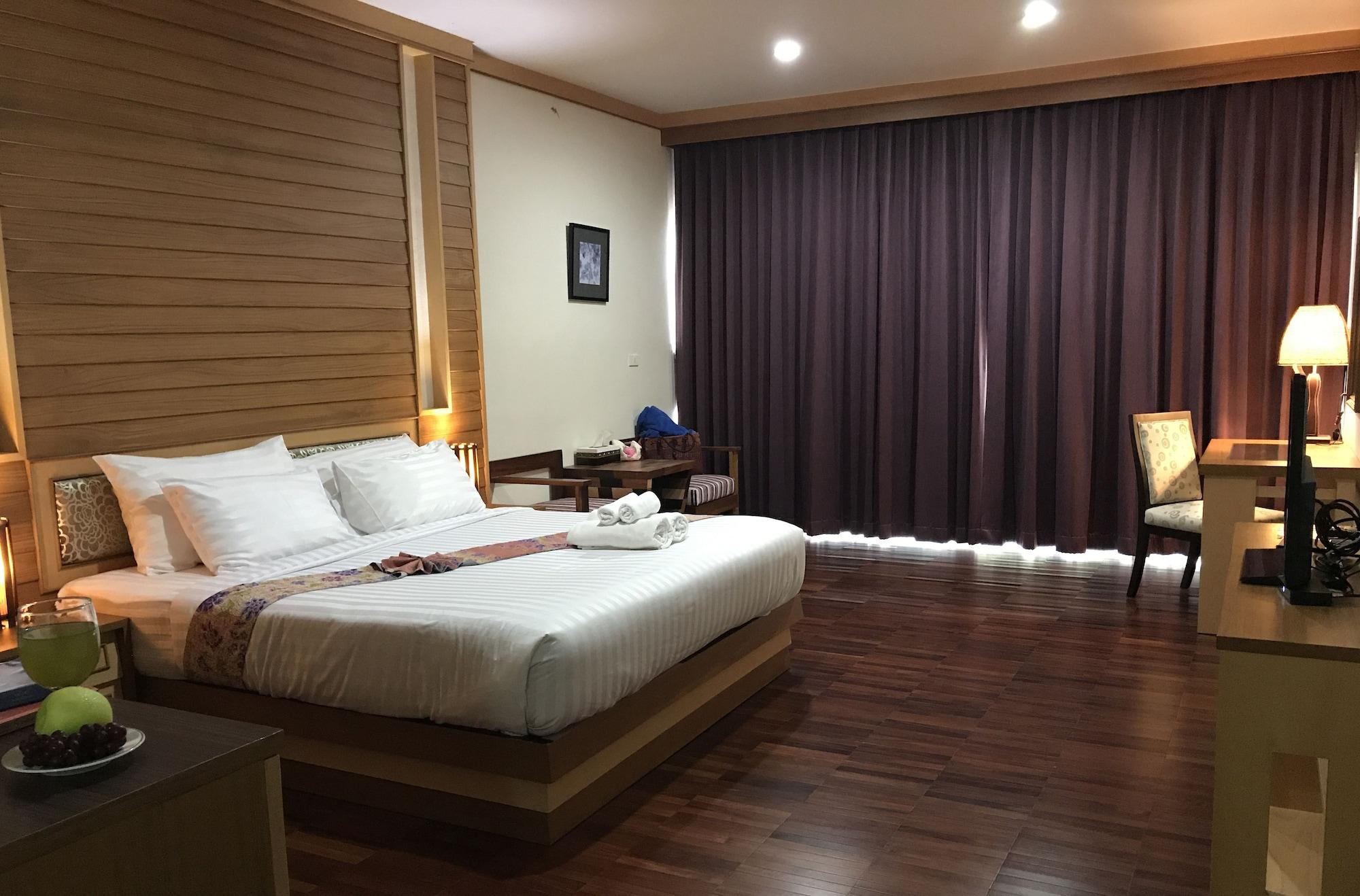 Taman Resort Phitsanulok Exterior photo