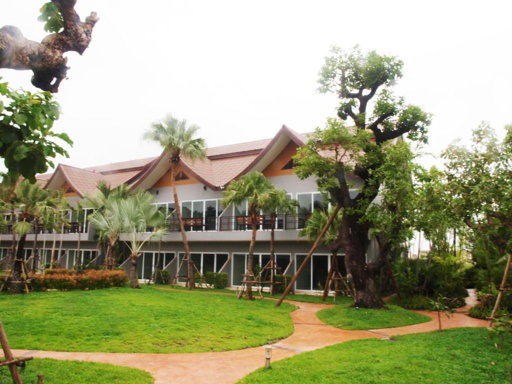 Taman Resort Phitsanulok Exterior photo