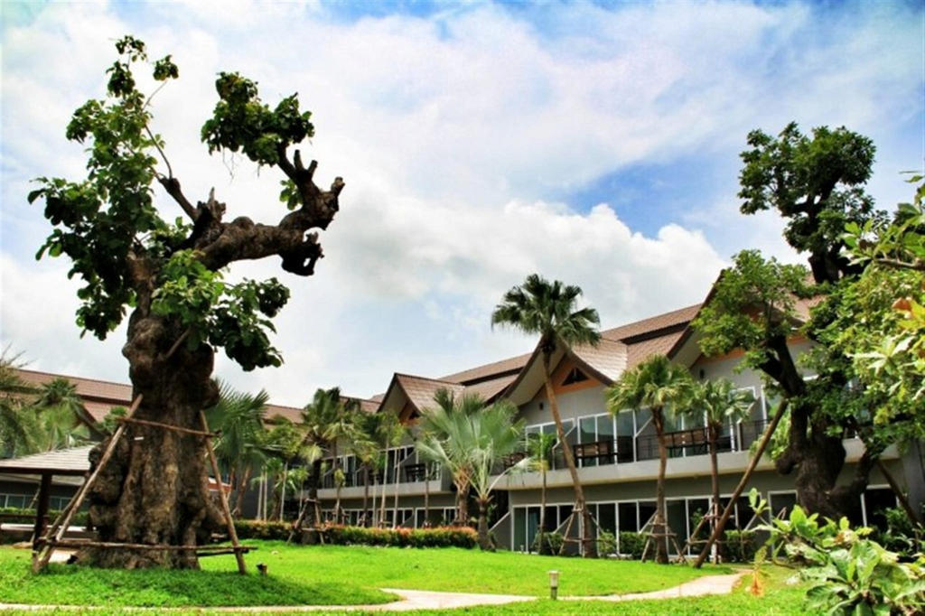 Taman Resort Phitsanulok Exterior photo