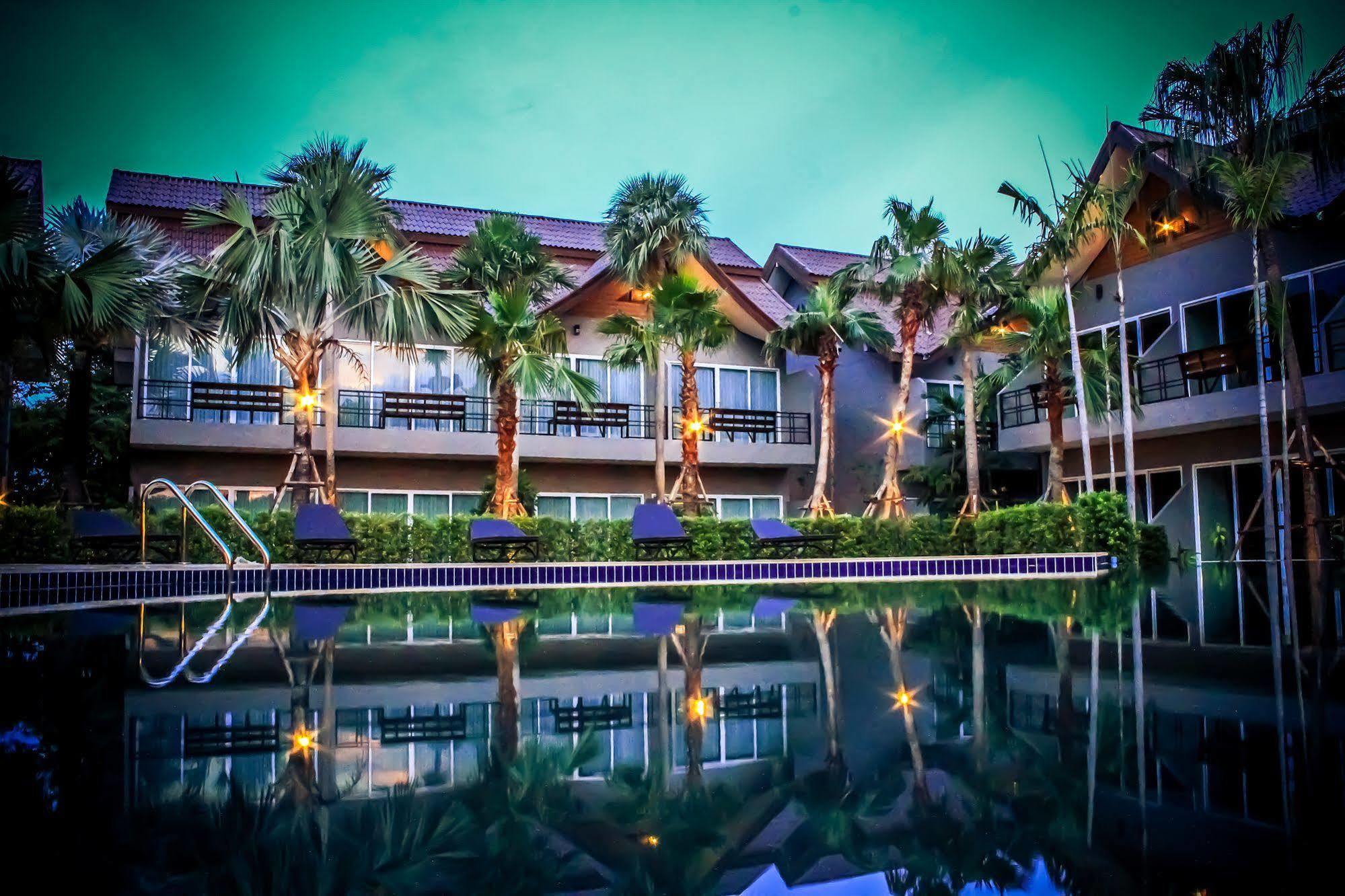 Taman Resort Phitsanulok Exterior photo